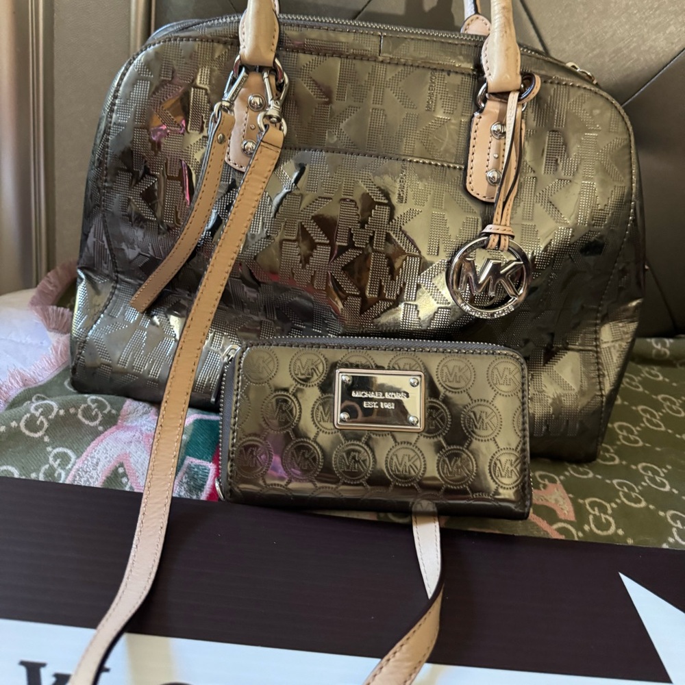 Michael Kors purse bundle wallet and bag